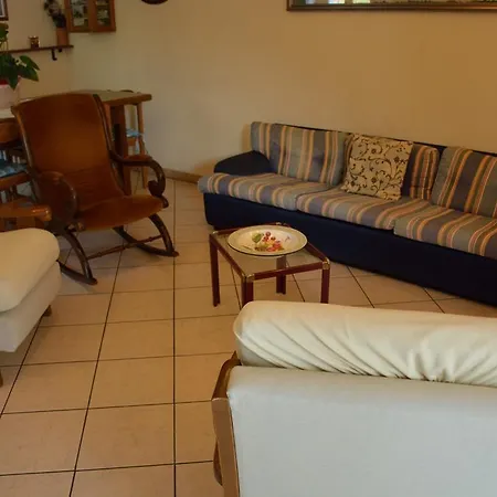 Apartamento Antico Glicine Stazzona